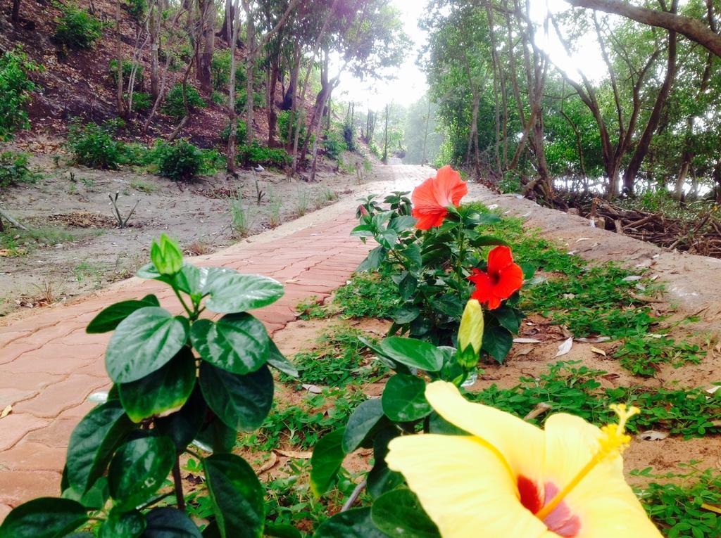 River Ray Estates Resort Loc An Dış mekan fotoğraf