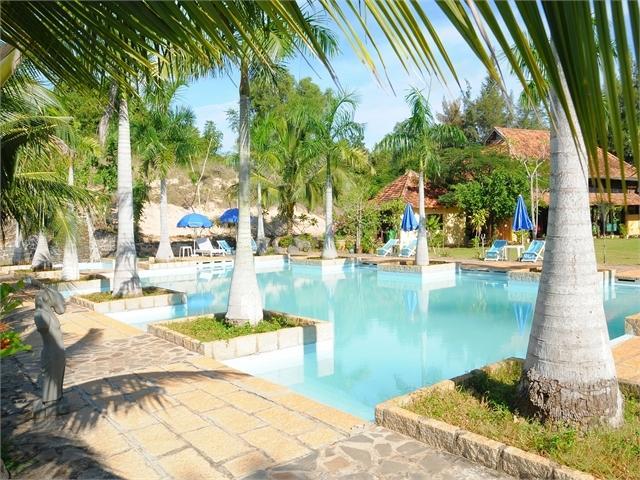 River Ray Estates Resort Loc An Dış mekan fotoğraf