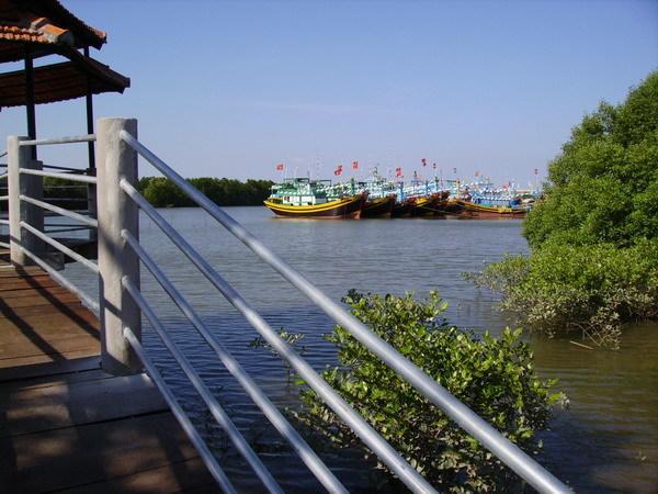 River Ray Estates Resort Loc An Dış mekan fotoğraf